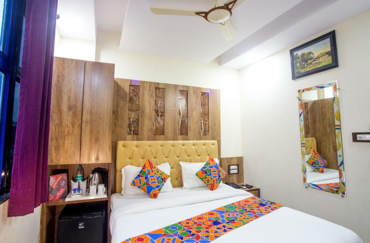 Hotel Kaushal Palace Нью-Дели Экстерьер фото